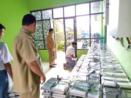 Ribuan Siswa SMAN 1 Terusannunyai Mulai Nikmati MBG dengan Sukacita