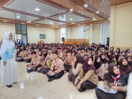 Puteri Kebudayaan Lampung 2026 Dinda Fitria Ajak Siswa SMAN 1 Terusan Nunyai Lestarikan Budaya Lewat Literasi
