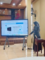 Smartboard Bantuan Presiden Prabowo Jadi Rebutan Guru SMAN 1 Terusan Nunyai