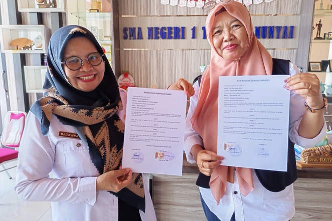 Siapkan Siswa Kreatif Jurnalistik SMAN 1 Terusan Nunyai MoU dengan Radar Lampung Tengah Group